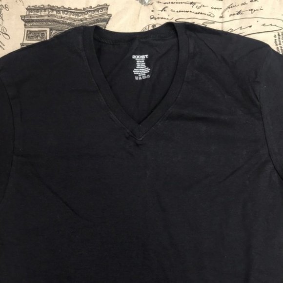 2(X)IST ESSENTIAL COTTON V-NECK T-SHIRT - Picture 3 of 4